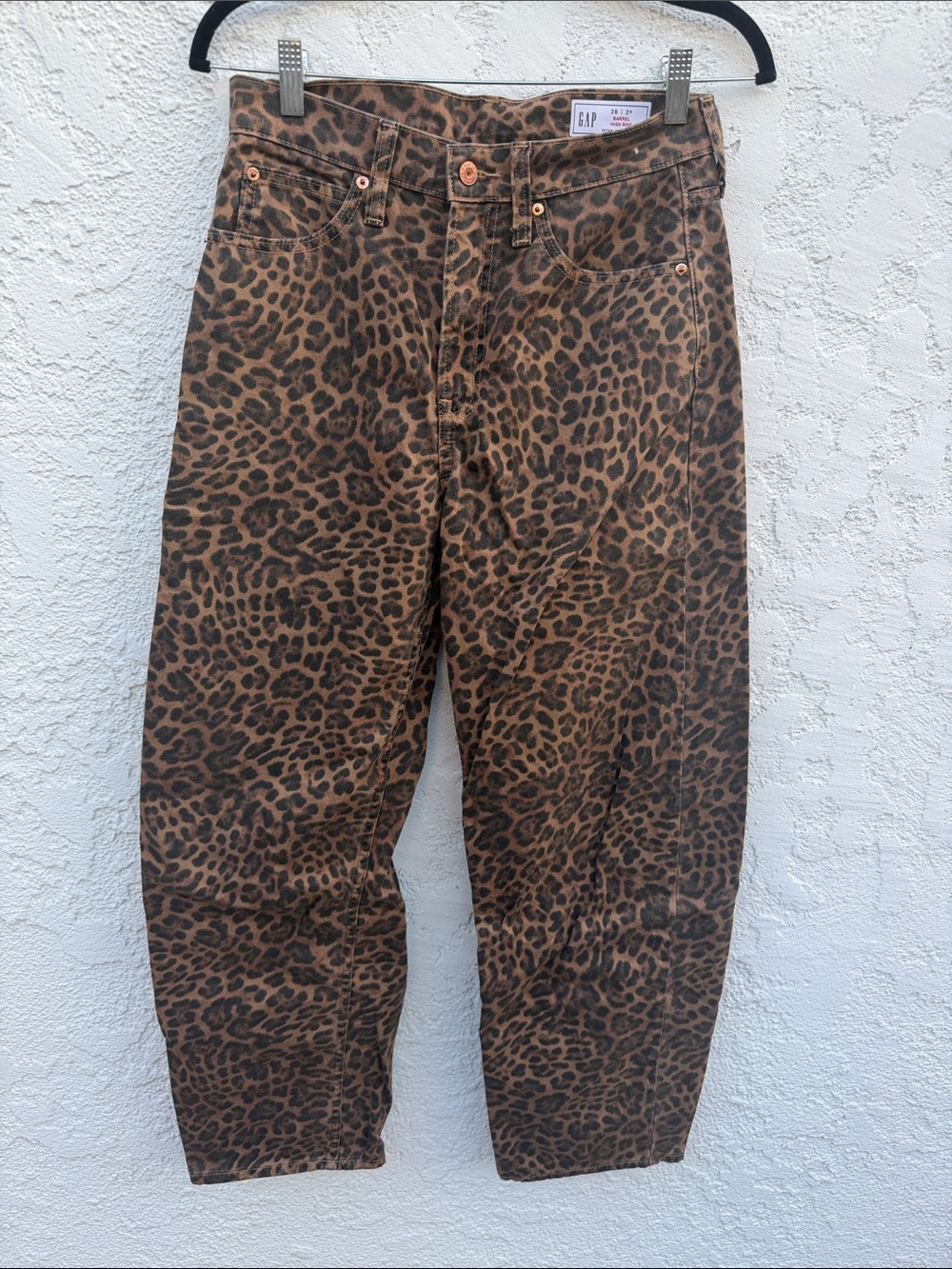 GAP Leopard Print High-Rise Barrel Jeans - Brown and Black Leopard 26